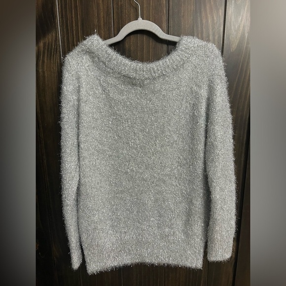 NWT-New York & Company SOHO Silver Sparkly Eyelash Sweater- Size: Medium - Picture 11 of 15